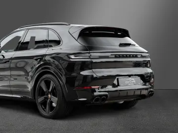PORSCHE Cayenne GTS UPE186TEUR PDCC Burmester Luft PANO