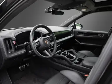 PORSCHE Cayenne GTS UPE186TEUR PDCC Burmester Luft PANO