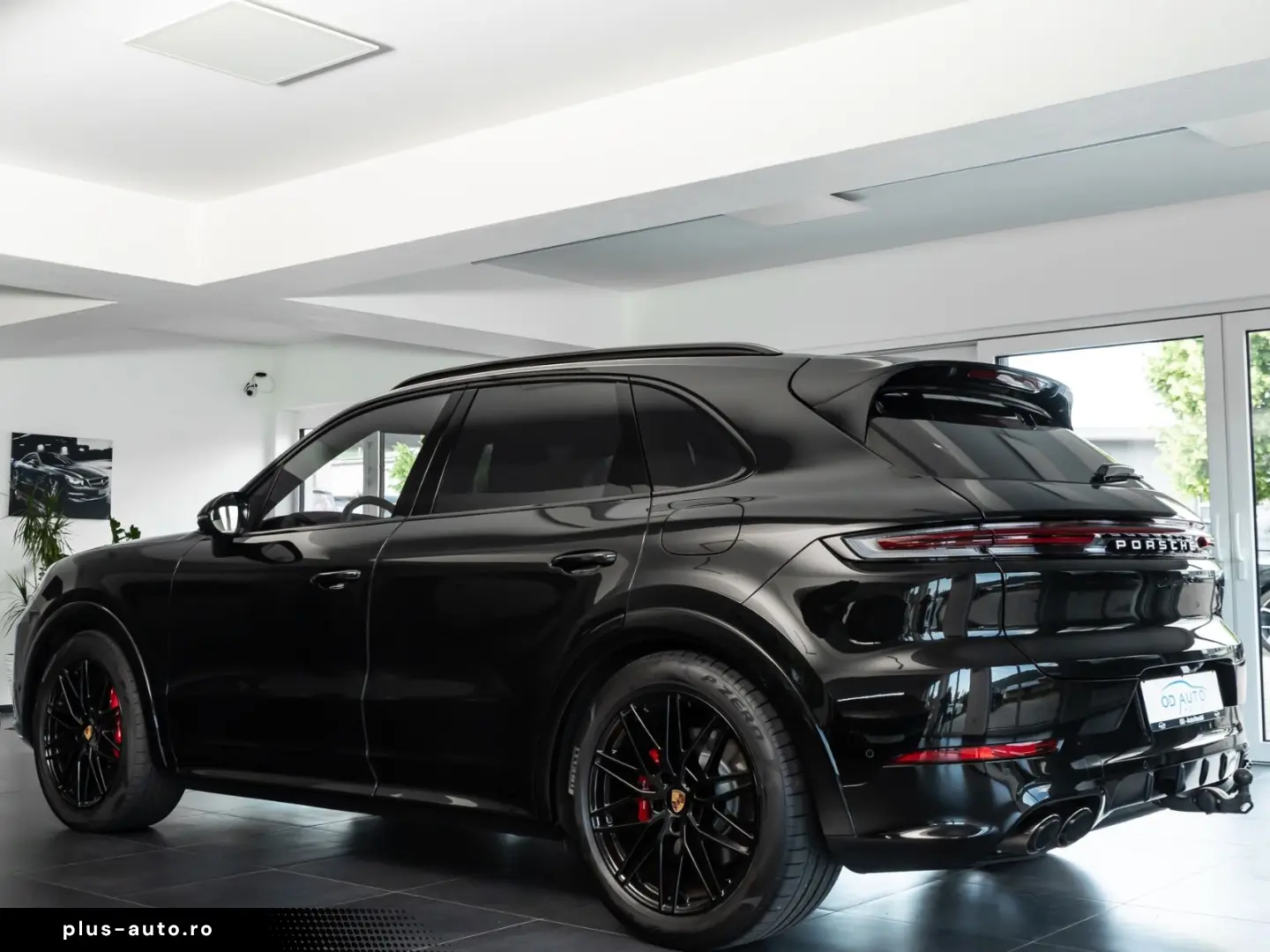 PORSCHE Cayenne S e-Hybrid SportDesign DVD im Fond AHK