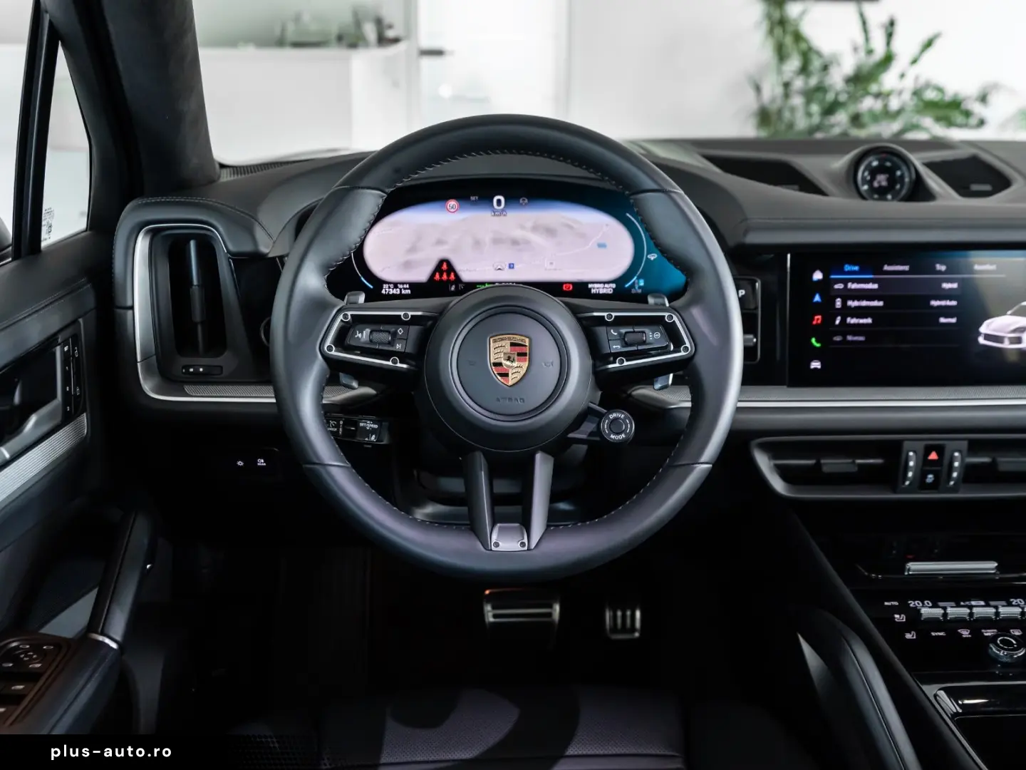 PORSCHE Cayenne S e-Hybrid SportDesign DVD im Fond AHK