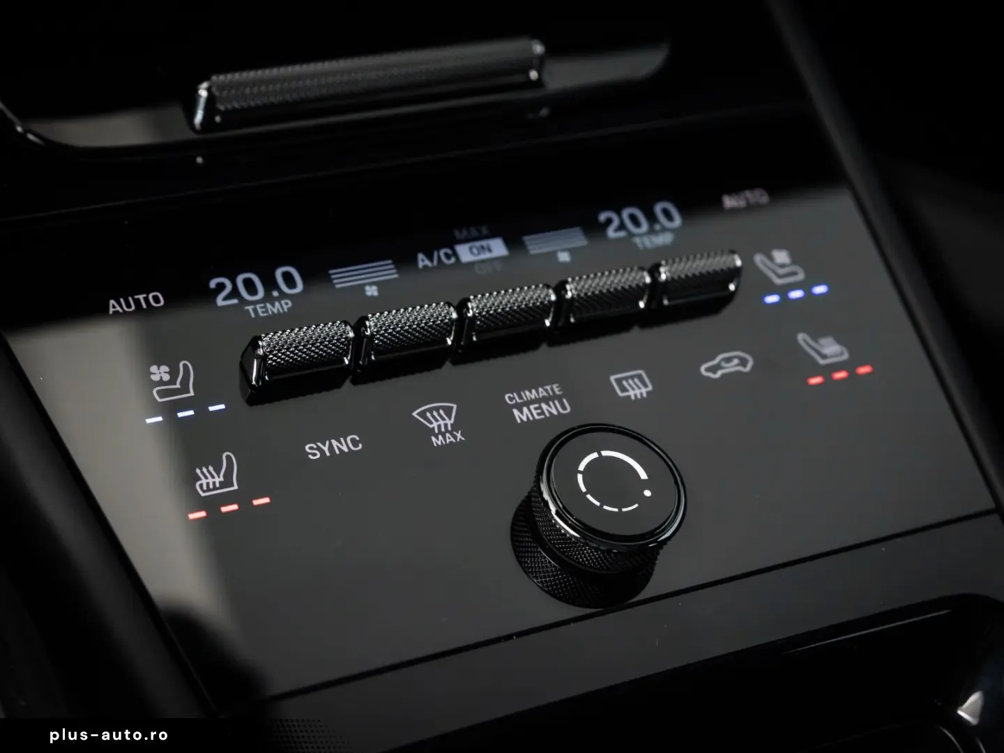 PORSCHE Cayenne S e-Hybrid SportDesign DVD im Fond AHK