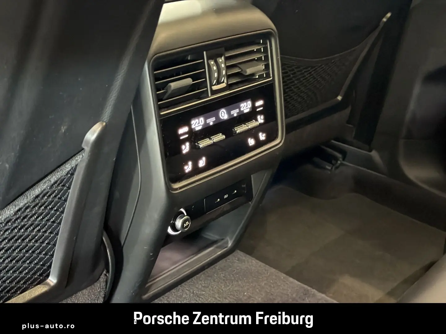 PORSCHE Cayenne E-Hybrid Coupe InnoDrive Head-Up Display