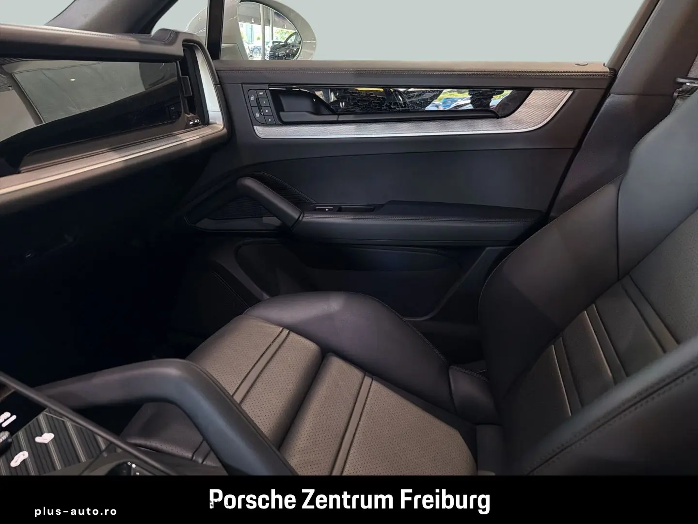 PORSCHE Cayenne E-Hybrid Coupe InnoDrive Head-Up Display