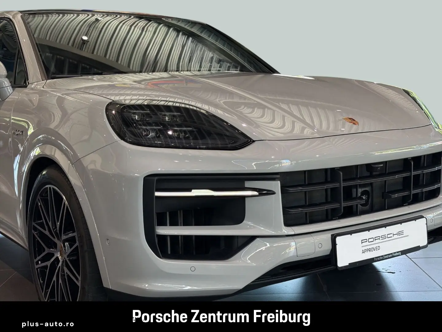 PORSCHE Cayenne E-Hybrid Coupe InnoDrive Head-Up Display