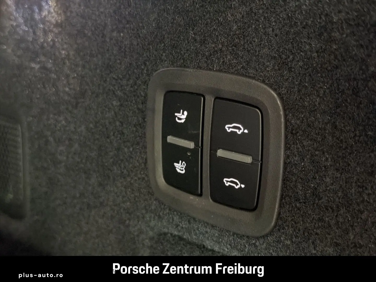 PORSCHE Cayenne E-Hybrid Coupe InnoDrive Head-Up Display