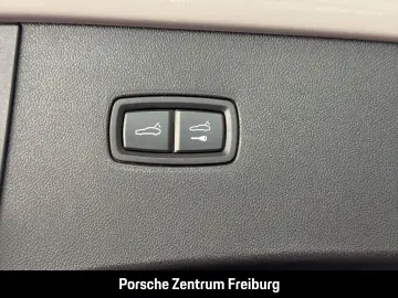 PORSCHE Cayenne E-Hybrid Coupe InnoDrive Head-Up Display