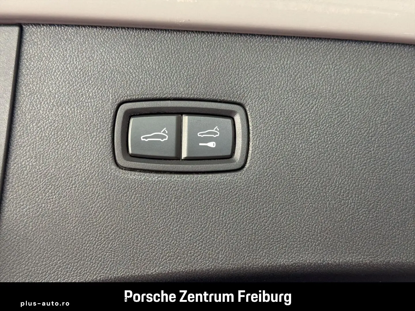 PORSCHE Cayenne E-Hybrid Coupe InnoDrive Head-Up Display