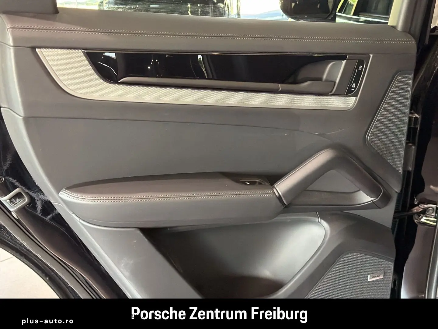 PORSCHE Cayenne E-Hybrid InnoDrive PASM Surround-View
