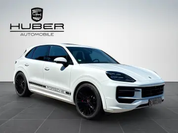 PORSCHE Cayenne GTS 18-WEGE PANO AHK STHZG HA-LENK INNO