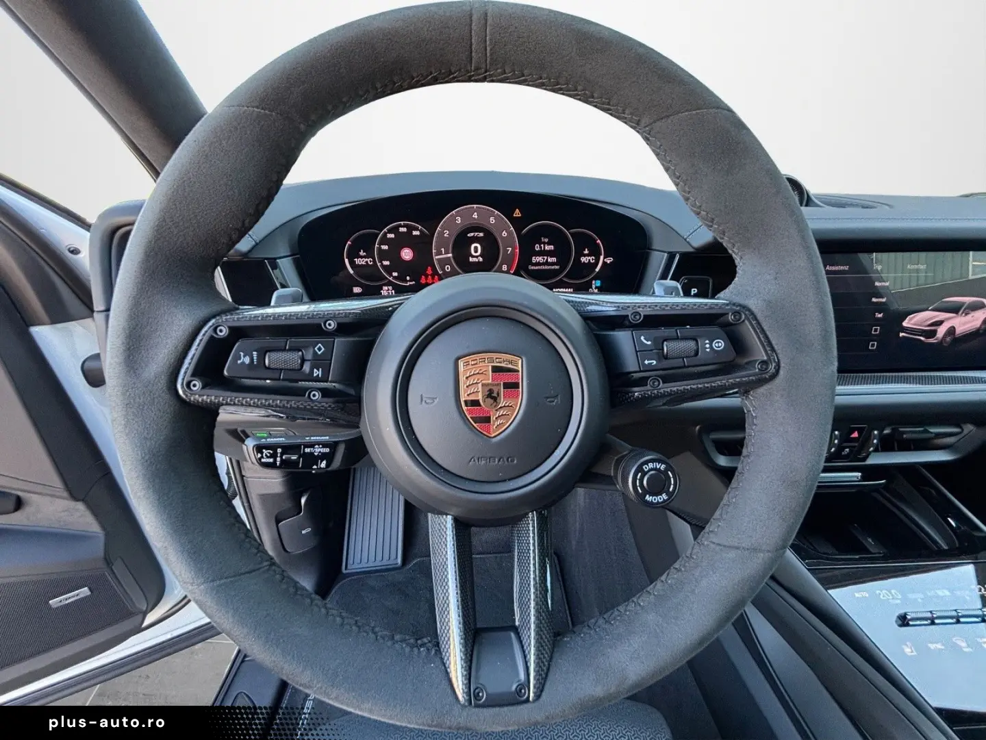 PORSCHE Cayenne GTS 18-WEGE PANO AHK STHZG HA-LENK INNO