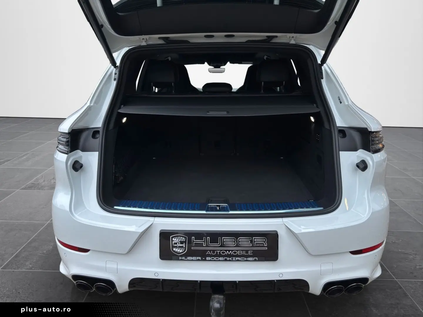 PORSCHE Cayenne GTS 18-WEGE PANO AHK STHZG HA-LENK INNO