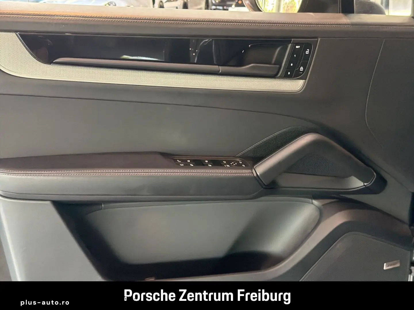 PORSCHE Cayenne E-Hybrid InnoDrive Head-Up Sportabgas