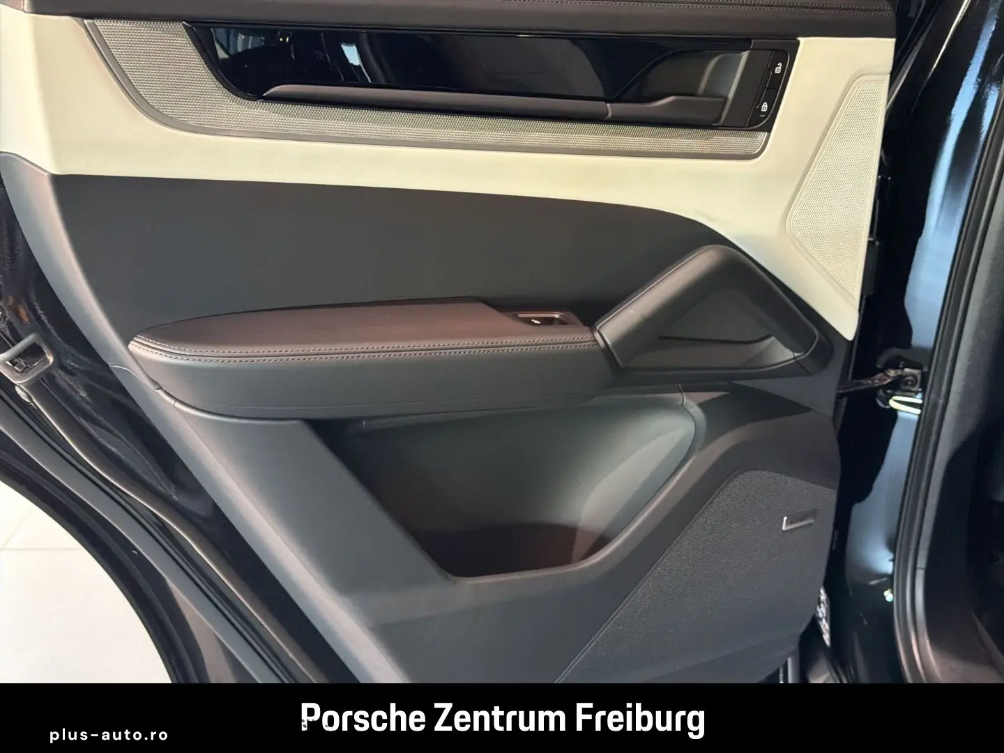 PORSCHE Cayenne E-Hybrid InnoDrive Head-Up Sportabgas