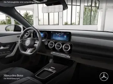 Mercedes-Benz CLA 180 AMG NIGHT PANO 360