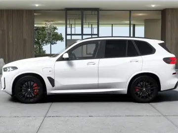BMW X5 xDr 50e M SPORT PRO 2Achs AHK