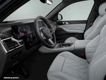 BMW X5 xDrive50e M Sport Pro AHK Pano