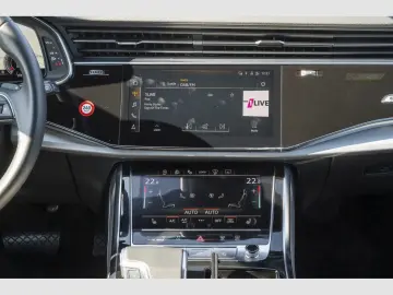 AUDI Q7 55 TFSI quattro S line Pano AHK Luftfederung