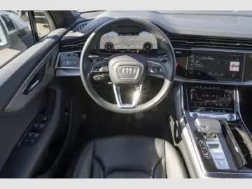AUDI Q7 55 TFSI quattro S line Pano AHK Luftfederung