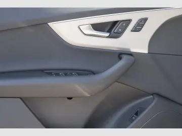 AUDI Q7 55 TFSI quattro S line Pano AHK Luftfederung