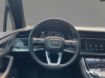 AUDI Q7 50 TDI S line quattro tiptronic Standheizung