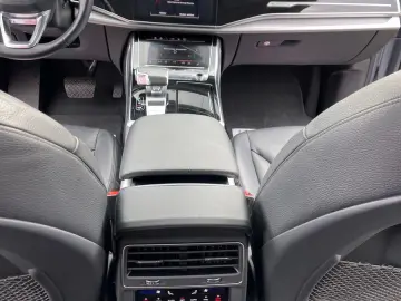 AUDI Q8 50 TDI quattro Navi digit.Tacho Bluetooth Led