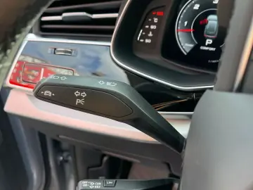 AUDI Q8 50 TDI quattro Navi digit.Tacho Bluetooth Led