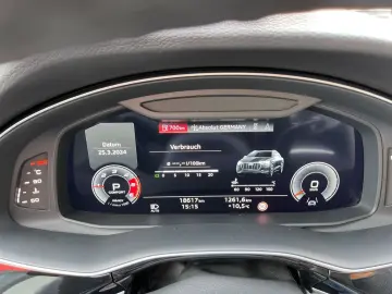 AUDI Q8 50 TDI quattro Navi digit.Tacho Bluetooth Led