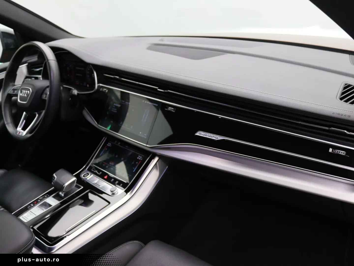 AUDI Q8 S-Line select 50TDI quattro   Pano  360   AHK