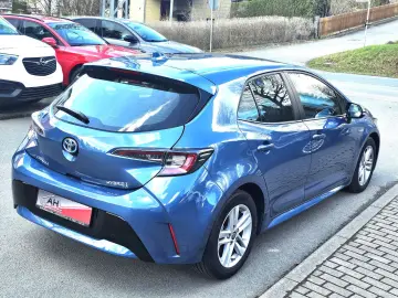 TOYOTA Corolla Hybrid