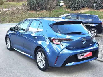 TOYOTA Corolla Hybrid