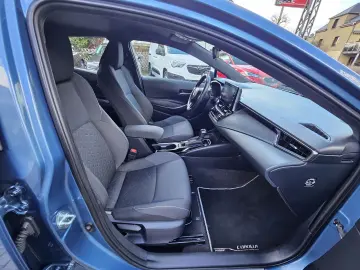 TOYOTA Corolla Hybrid