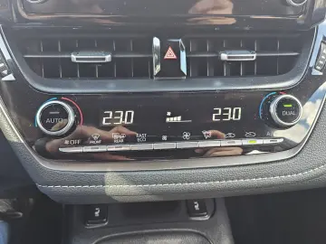 TOYOTA Corolla Hybrid