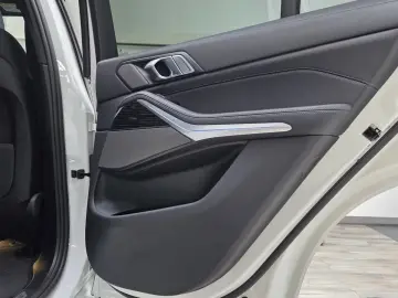 BMW X5 xDrive50e M Sport Pro 22Zoll ACC 360
