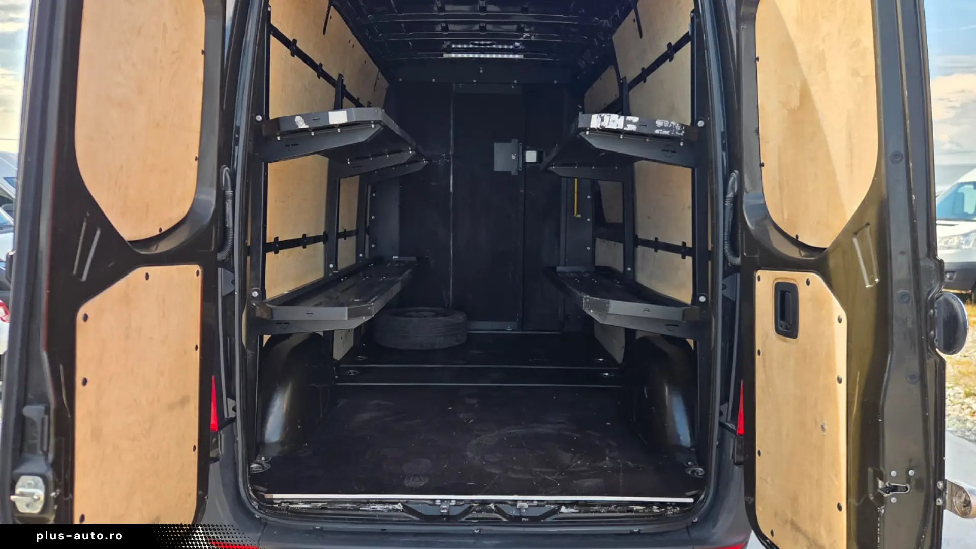 MERCEDES BENZ NEW SPRINTER L3H2