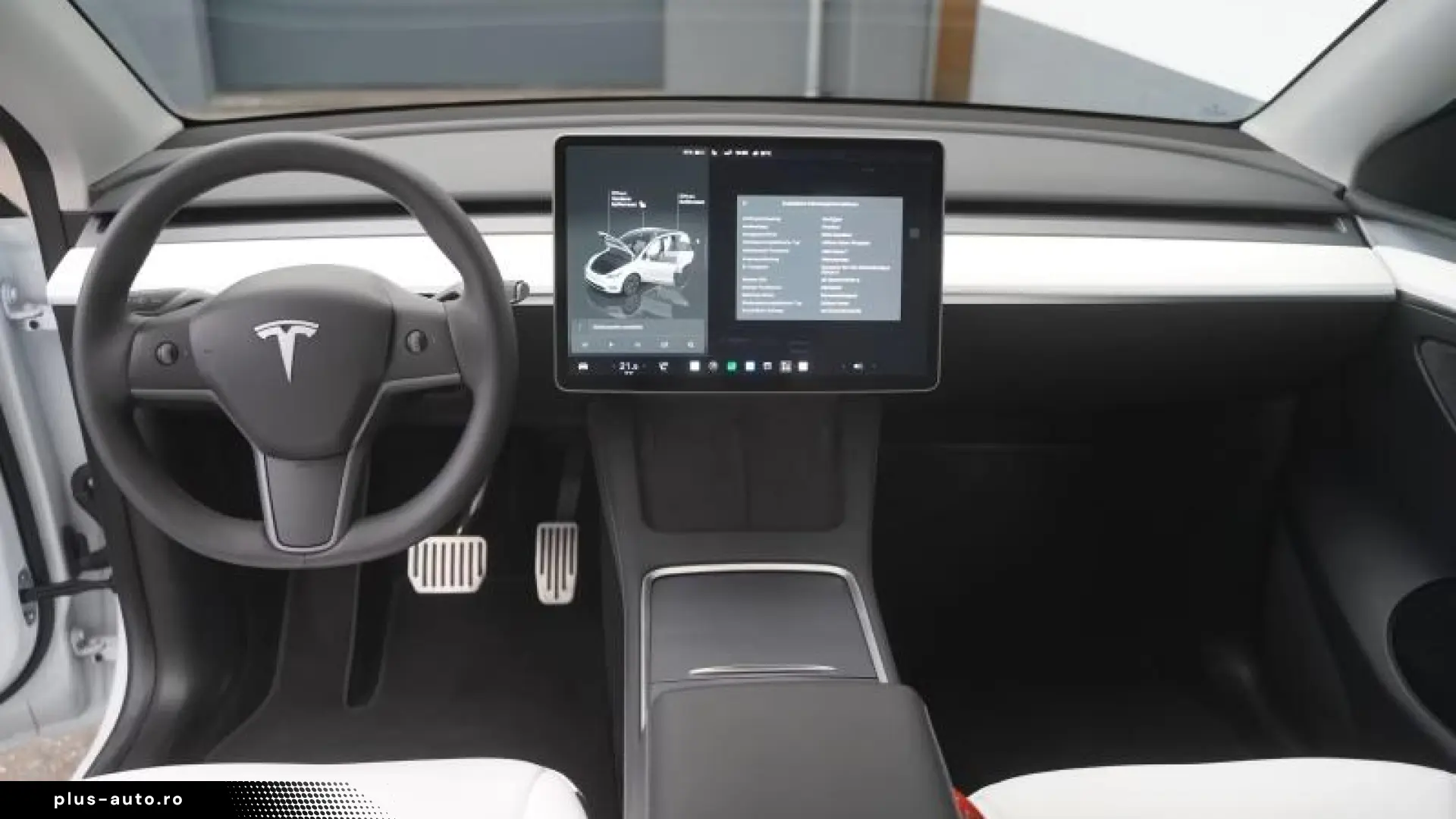 Tesla Model Y Standard Range RWD