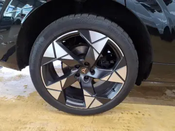 CUPRA Terramar VZ 2.0 TSI DSG 4Drive PANO AHK SENNHEIS