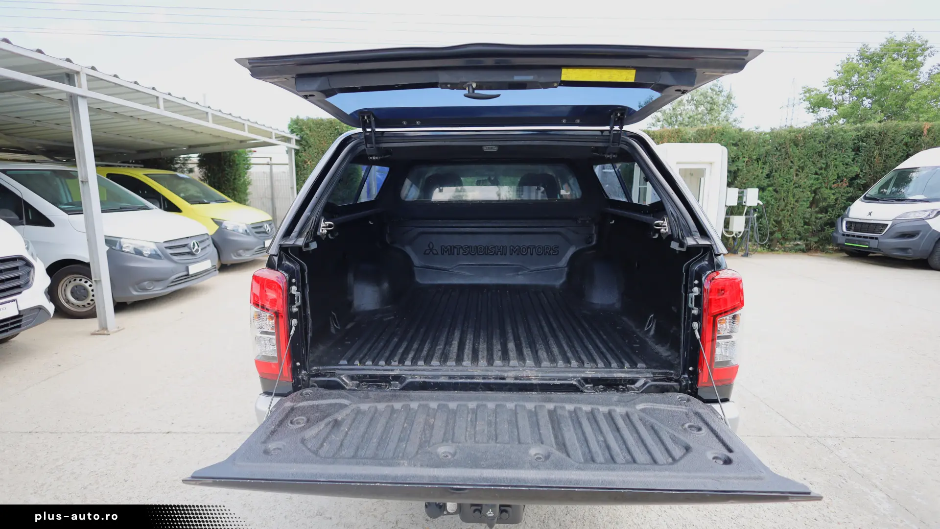Mitsubishi Intense L200 2.2DI-D 150HP 4x4 Cabina Dubla