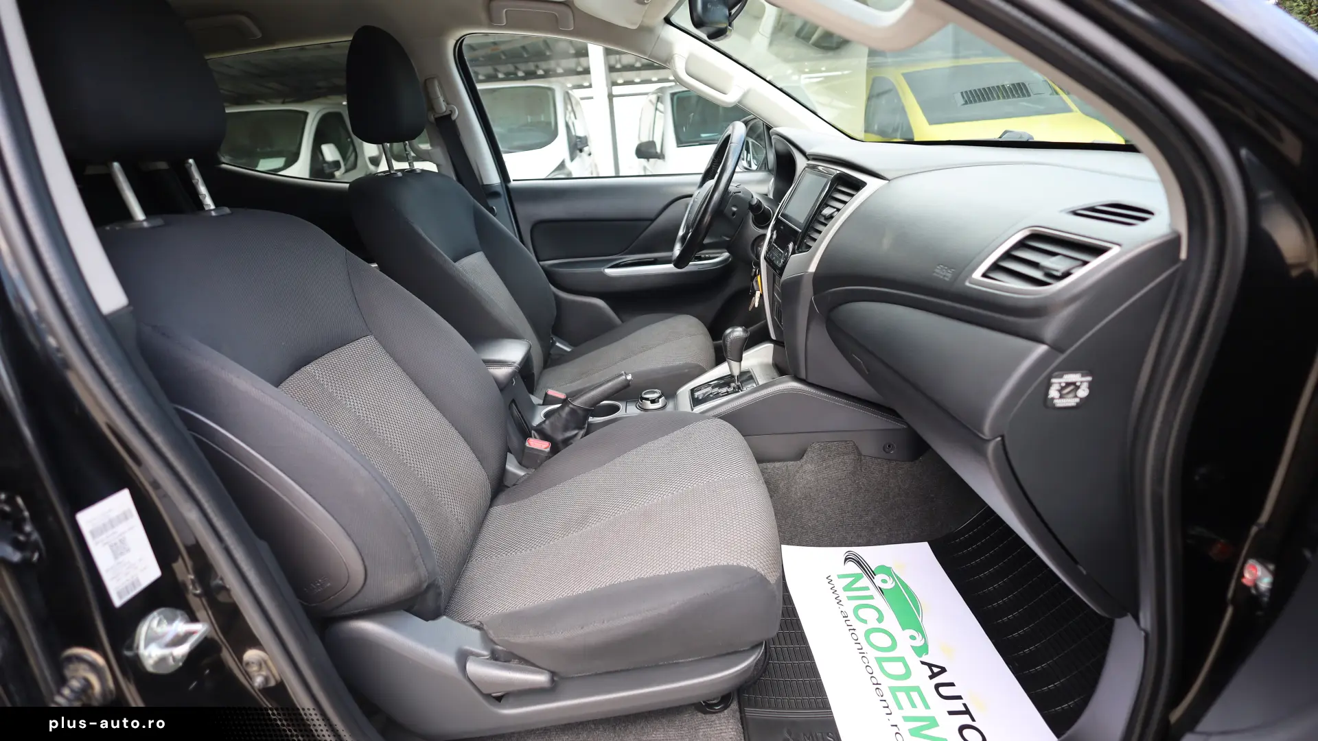 Mitsubishi Intense L200 2.2DI-D 150HP 4x4 Cabina Dubla