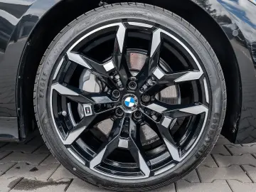 BMW 330i xDrive M Sport ACC 360 KAM RFK NAVI LED LM