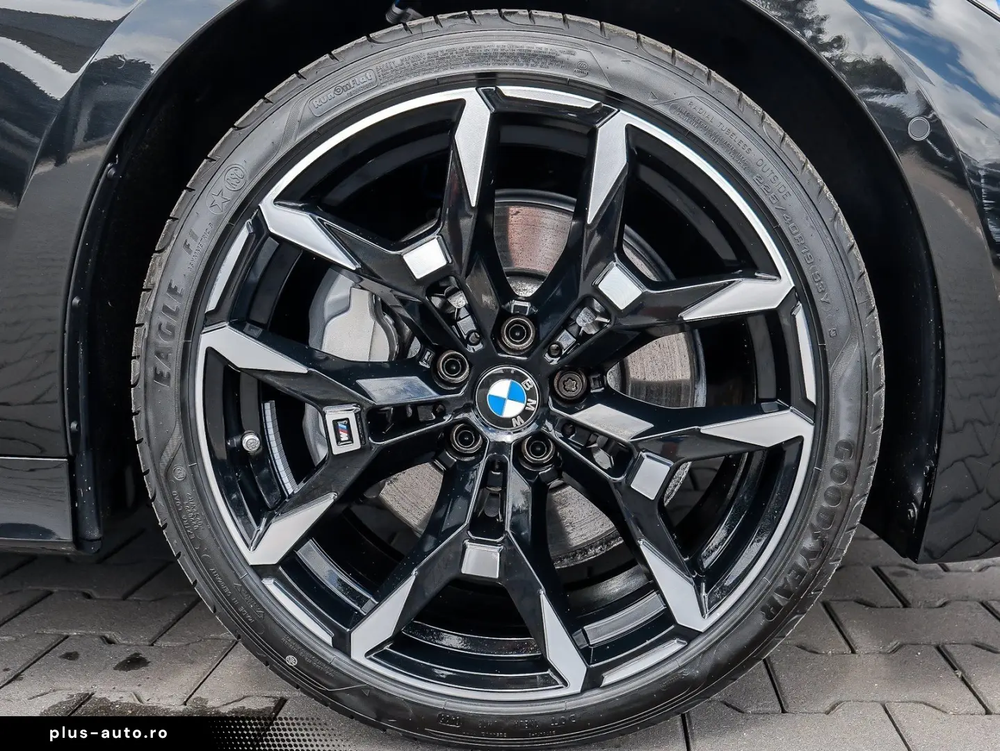 BMW 330i xDrive M Sport ACC 360 KAM RFK NAVI LED LM
