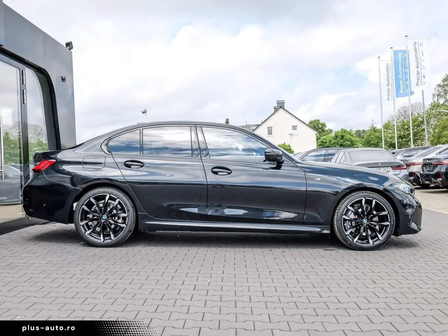 BMW 330i xDrive M Sport ACC 360 KAM RFK NAVI LED LM