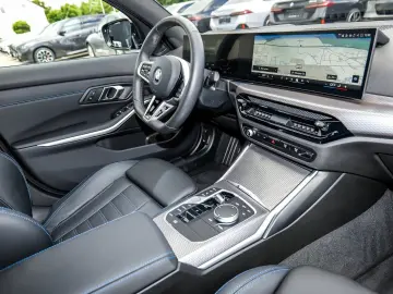 BMW 330i xDrive M Sport ACC 360 KAM RFK NAVI LED LM