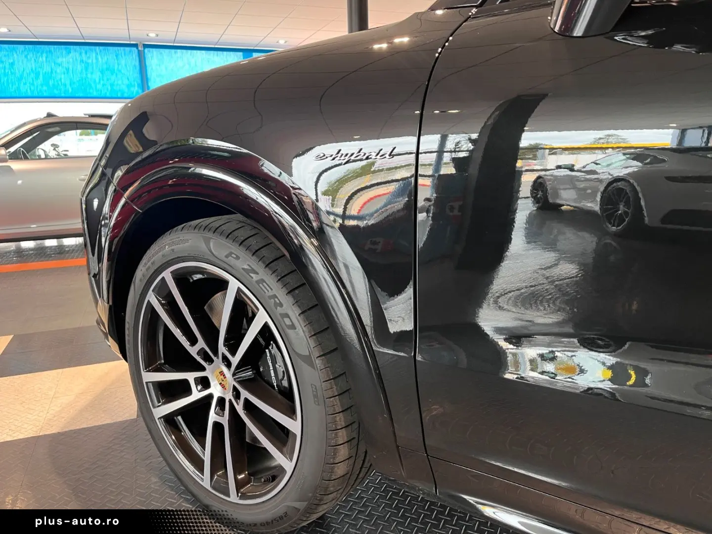 PORSCHE Cayenne Turbo E-Hybrid