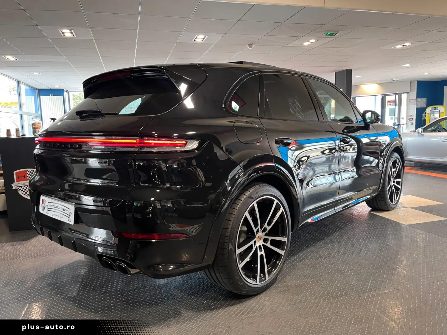 PORSCHE Cayenne Turbo E-Hybrid