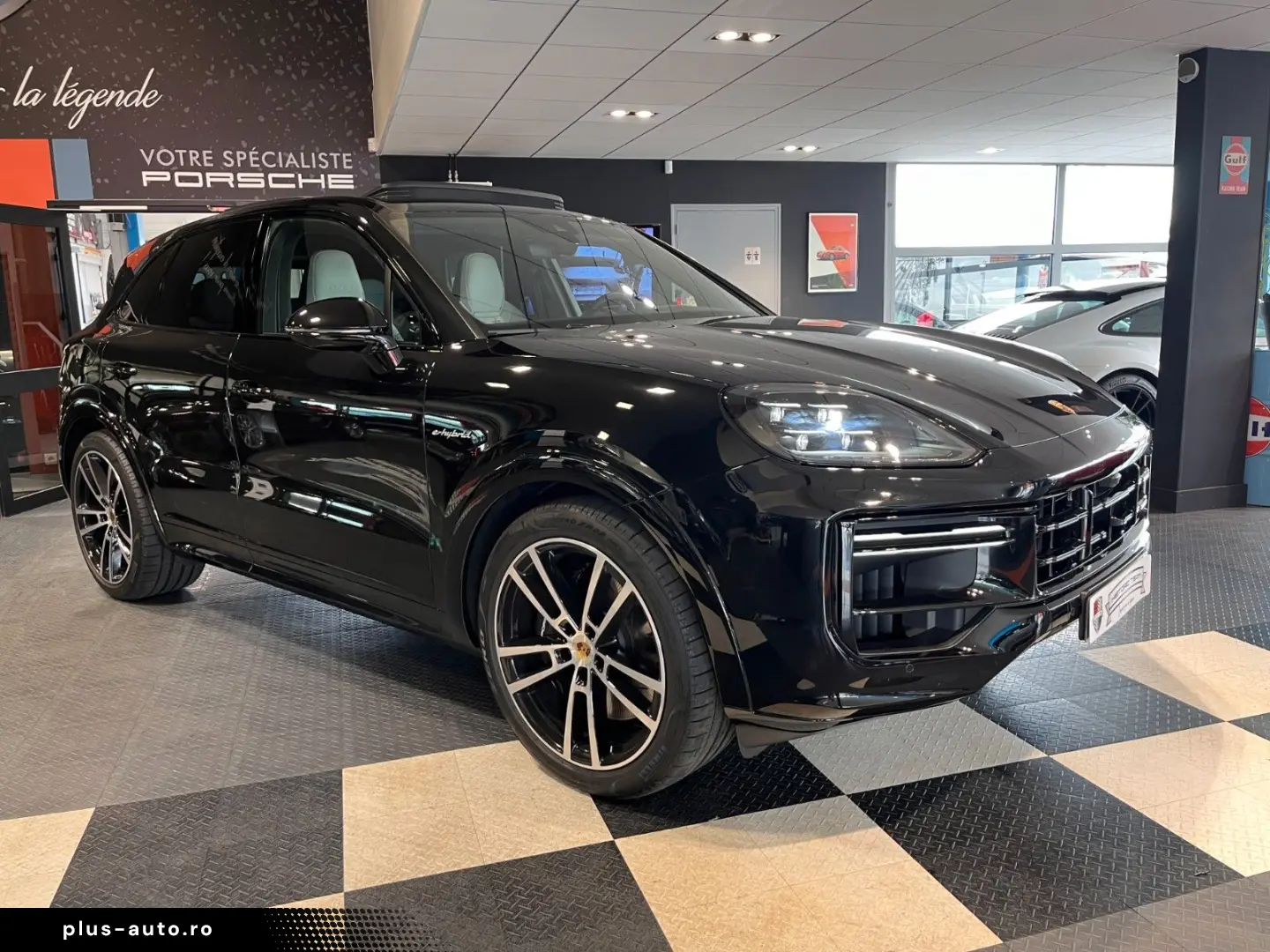 PORSCHE Cayenne Turbo E-Hybrid