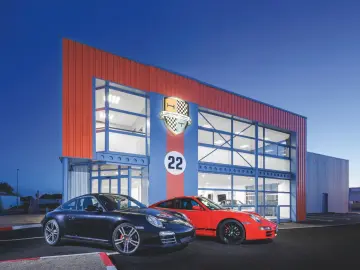 PORSCHE Cayenne Turbo E-Hybrid