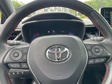 TOYOTA Corolla 2.0 Hybrid GR Sport