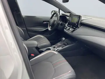 TOYOTA Corolla 2.0 Hybrid GR Sport