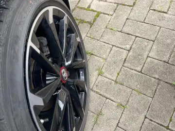 TOYOTA Corolla 2.0 Hybrid GR Sport