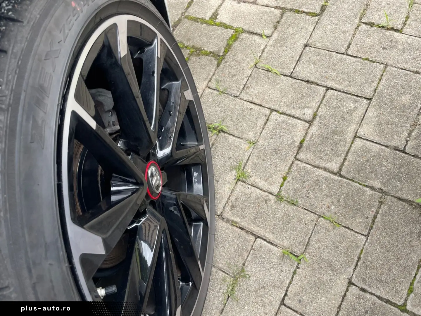 TOYOTA Corolla 2.0 Hybrid GR Sport